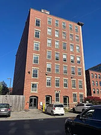 Building Photo - 21 Wingate St #503