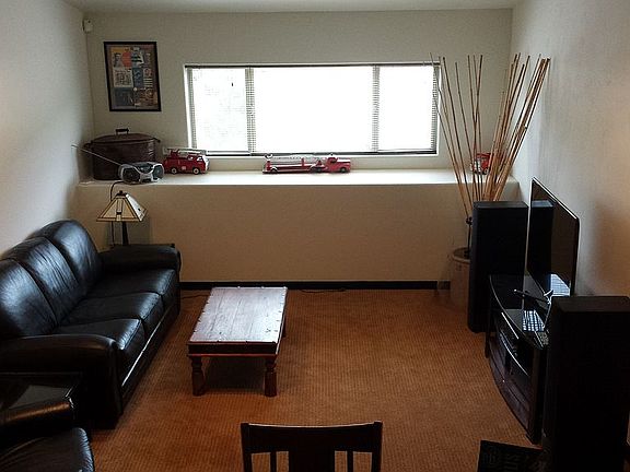 2nd image of 210 Marmot Ln APT A-1