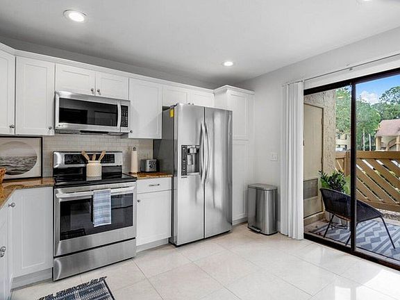 2nd image of 13095 Belhaven Ct APT 6