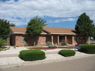 1404 Hall Dr, Roswell, NM 88201