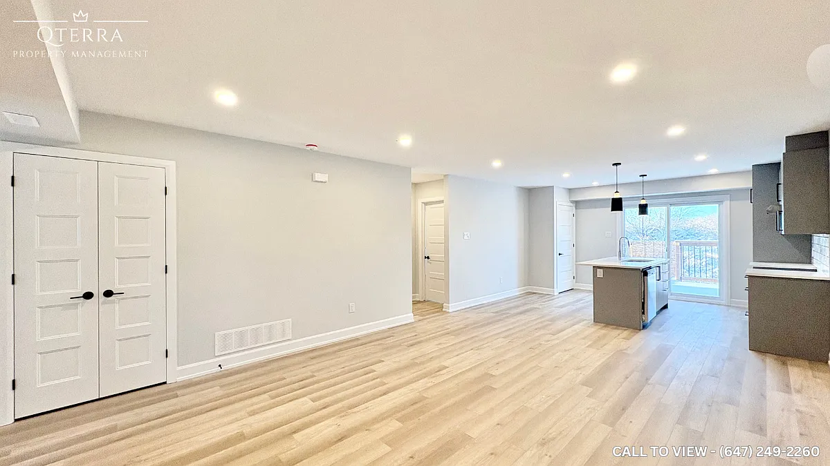 Building Photo - 786 Walton St #1