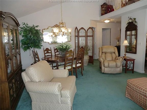 This Homeowner Uses One End of Great Room for Formal Dining