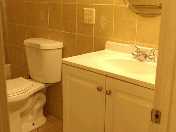 5th image of 5013 W Agatite Ave #1GARDEN