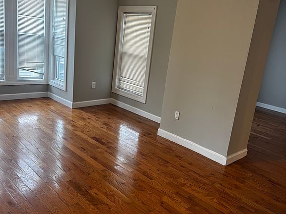 2nd image of 11 Greenwood Rd #2