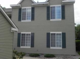 11215 Oregon Cir, Bloomington, MN 55438