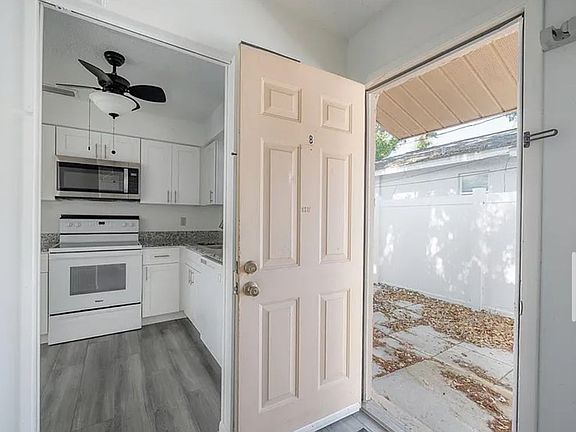 5th image of 725 2nd Ave NE #725B