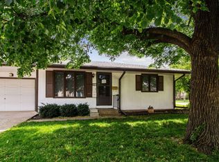 240 E 5th St S #250, Newton, IA 50208