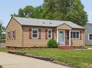 2432 9th Ave SW, Cedar Rapids, IA 52404