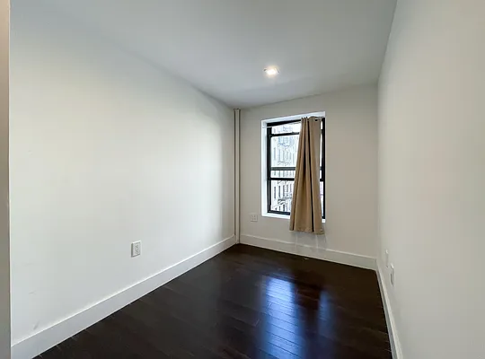 Rented by Kahen Properties | media 12