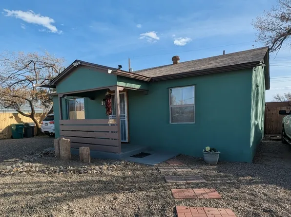 1616 McEwen Ct SW, Albuquerque, NM 87105