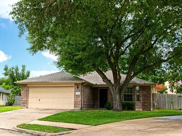 2722 Falling Forest Ct, Richmond, TX 77406