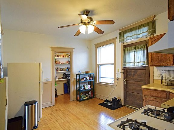 3rd image of 3750 N Lawndale Ave #2
