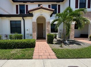 11115 W 32nd Ln, Hialeah, FL 33018
