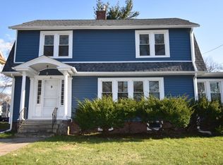 81 Converse St, Longmeadow, MA 01106