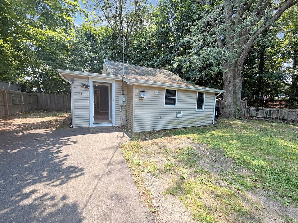 1st image of 93 Lynbrook Drive
