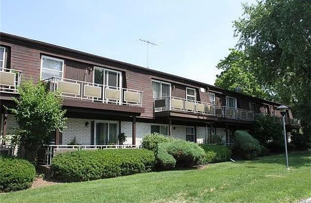1st image of 11-28 28 Oxford Dr