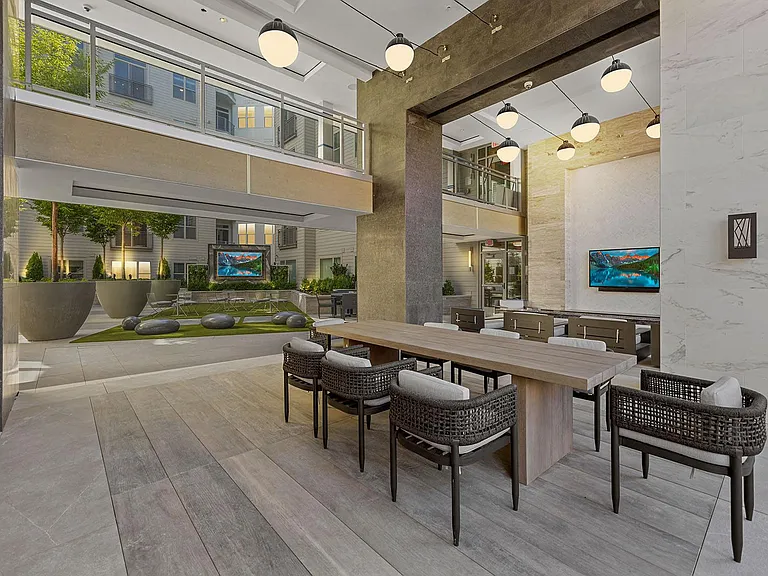 Urbane at Alewife — Photo 40