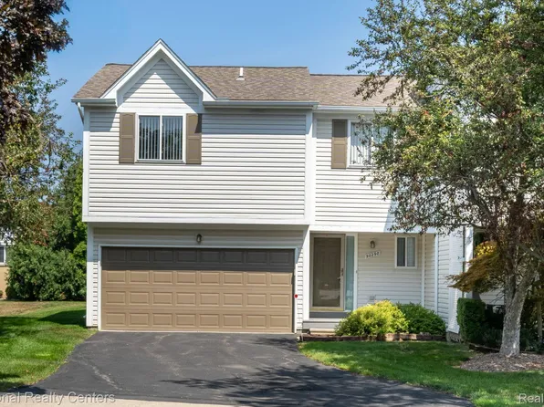 50298 Helfer Blvd, Wixom, MI 48393