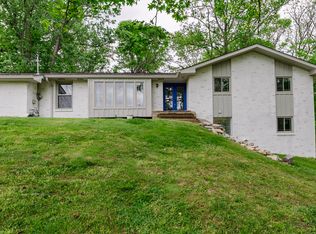 537 Indian Lake Rd, Hendersonville, TN 37075