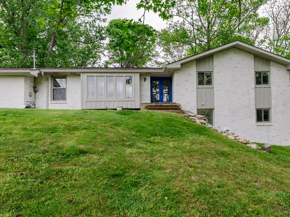 537 Indian Lake Rd, Hendersonville, TN 37075