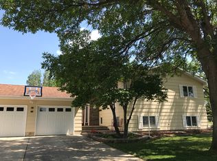23 S Weber St, Aberdeen, SD 57401