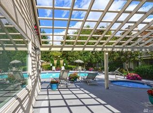 12519 SE 41st Pl APT B201, Bellevue, WA 98006