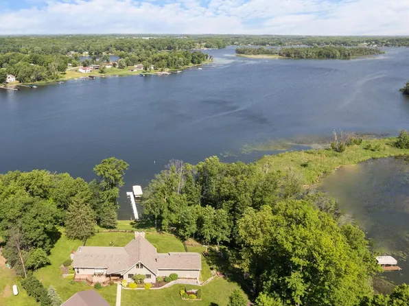49370 Amble Ave, Stanchfield, MN 55080