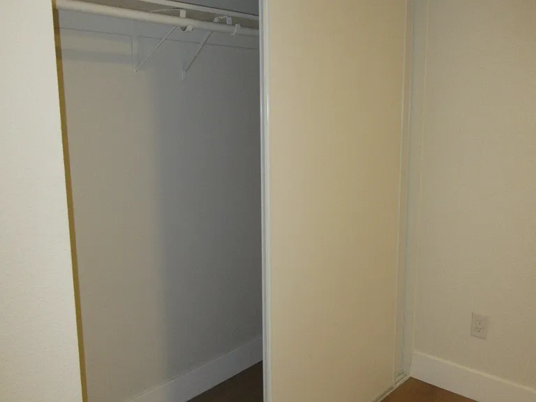 1052 W Quince St — Photo 15
