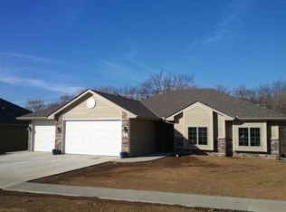 34 N Kingsridge Council, Bluffs, IA 50503