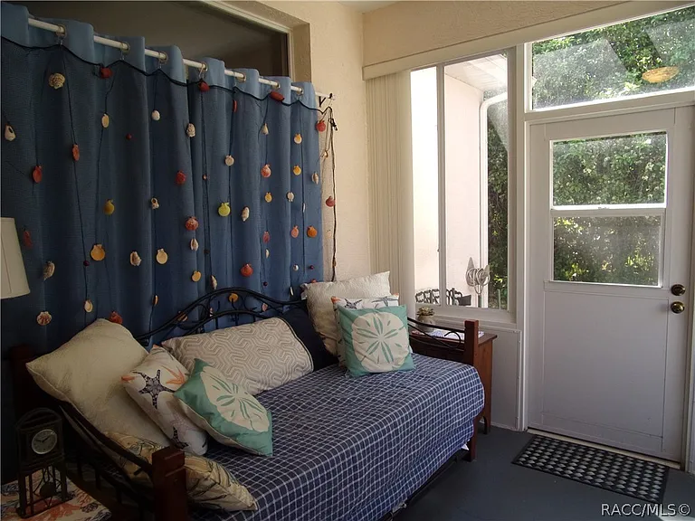 3521 S Belgrave Dr — Photo 32