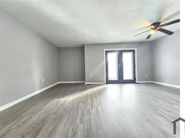 3 Helmsman Ct, Baltimore, MD 21221