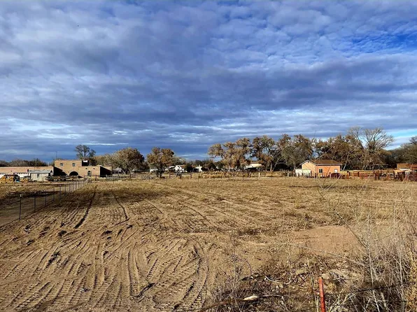 6431 Palacio Ln SW, Albuquerque, NM 87105