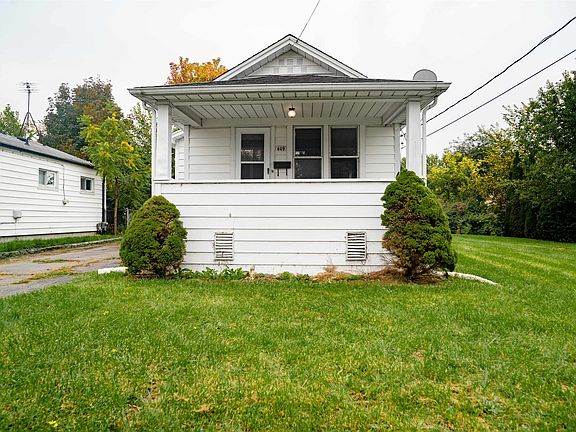 2nd image of 809 Campbell St