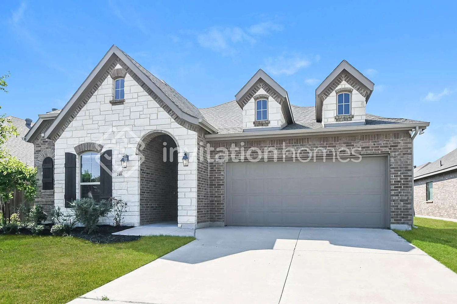 240 Old Settlers Trl Waxahachie, TX 75167 — Photo 1