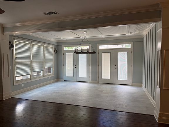 2nd image of 2895 Anderson Cir SE