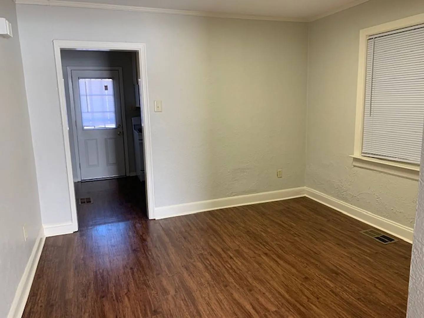 Best single story homes for rent — Photo 4