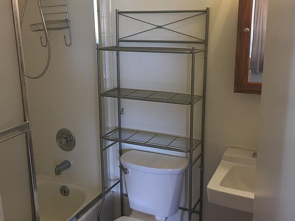 2nd image of 103 Broadway APT 3