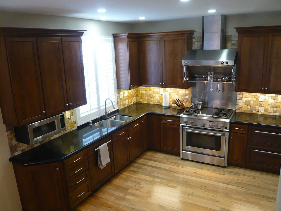 1st image of 415 Windfield Ln