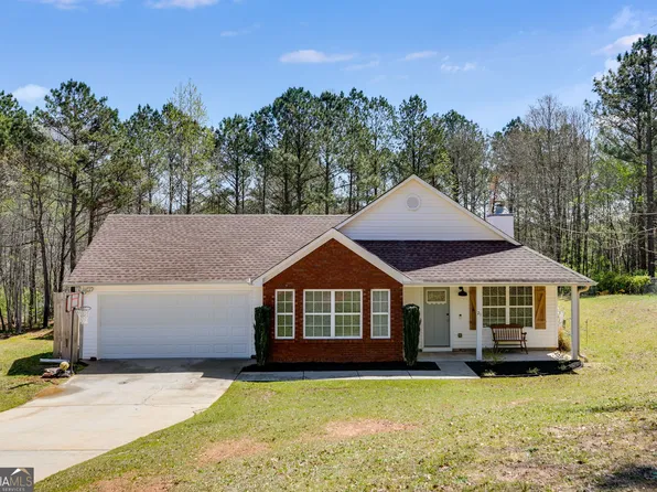 21 Carey Ct, Grantville, GA 30220