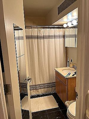 5th image of 236 W 16th St #1F