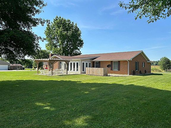 5th image of 120 Paula Dr