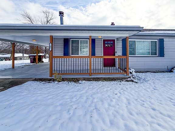 4th image of 61 Vivian Dr