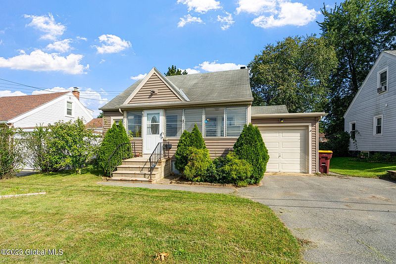 3rd image of 2740 Edgewood Avenue