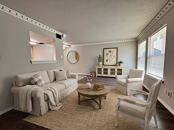 4th image of 2124 Burton Dr APT 130
