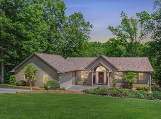 107 Cedar St, Huddleston, VA 24104