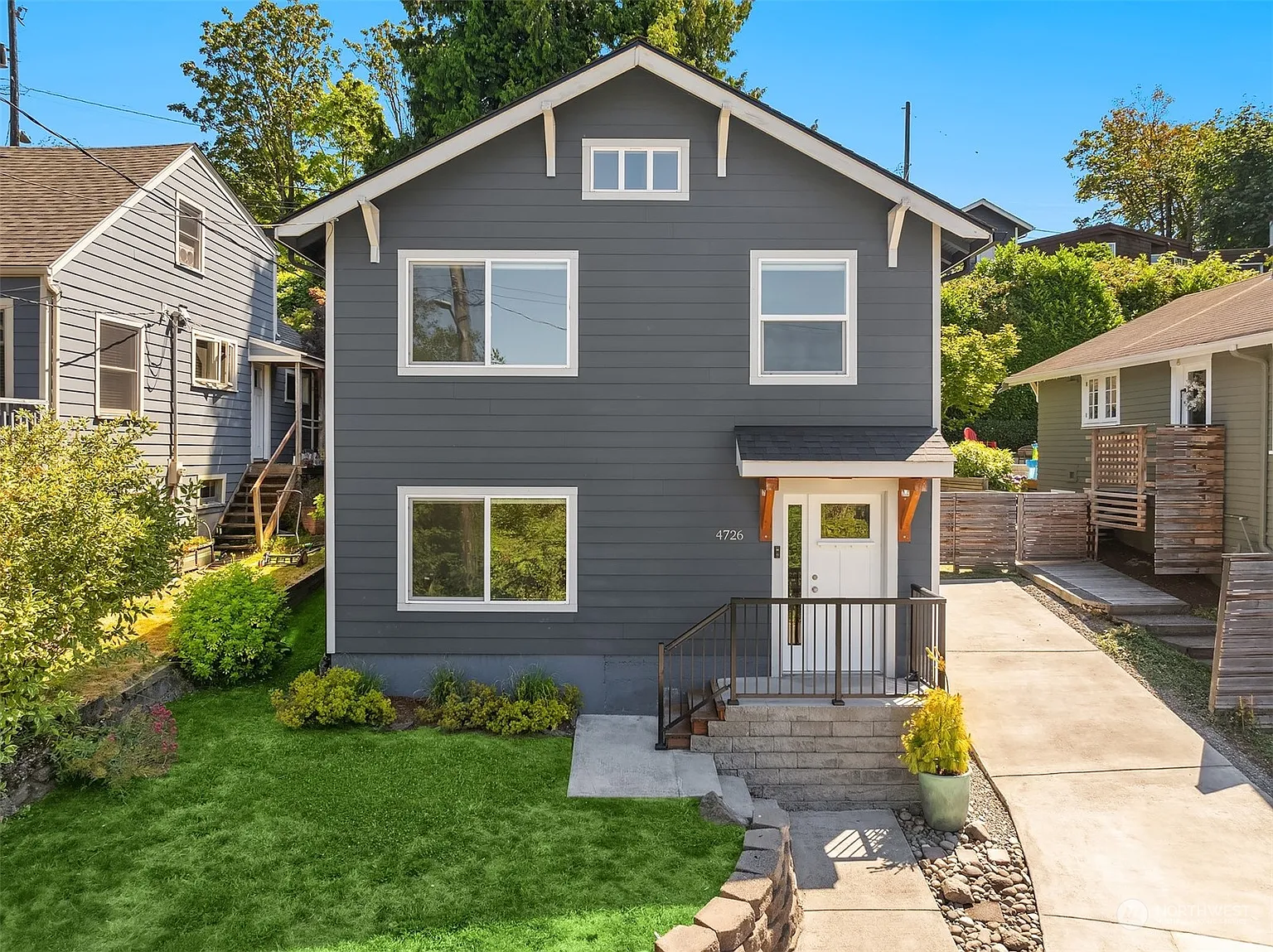 4726 23rd Avenue SW photo 1