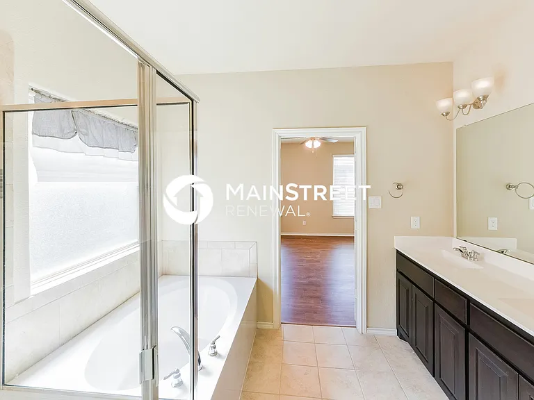 Main Bathroom