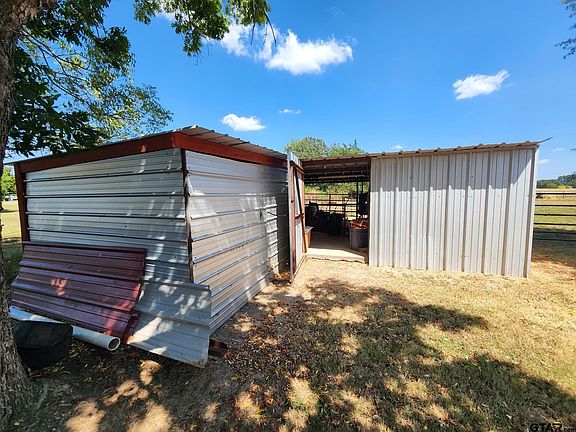 4th image of 1672 County Road 4186