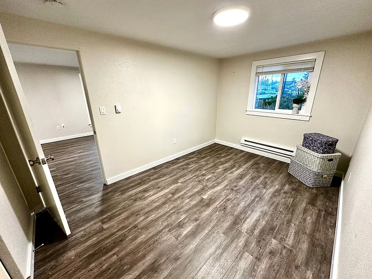 M street Apartments — Photo 9