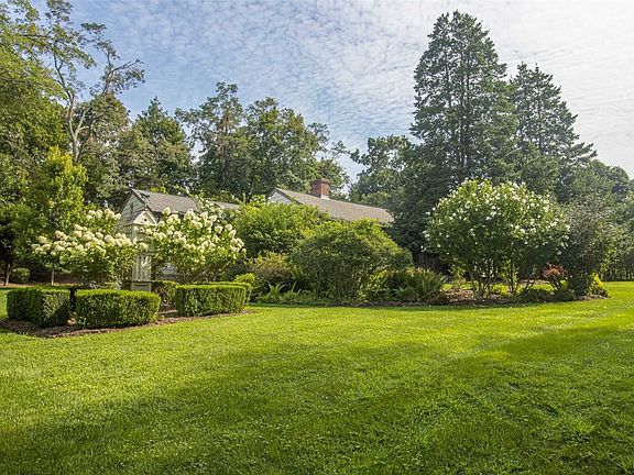 2nd image of 5 Watson Ln